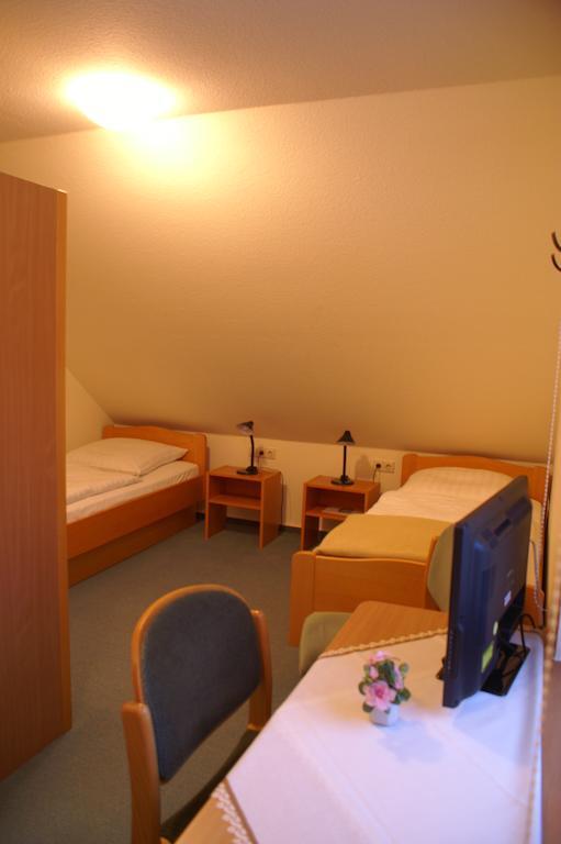 Landhotel & Gasthaus Altenburg Niedenstein Phòng bức ảnh