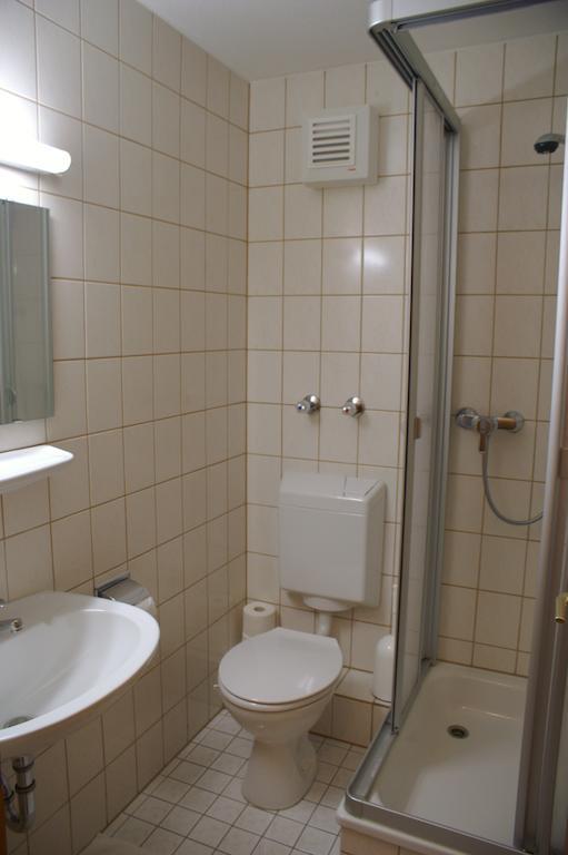 Landhotel & Gasthaus Altenburg Niedenstein Phòng bức ảnh